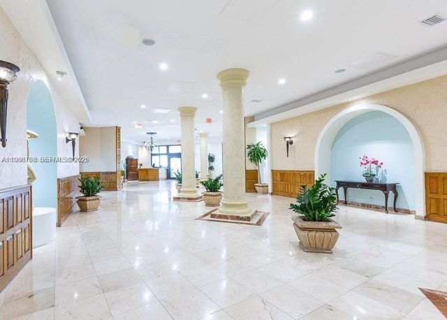 3725 S Ocean Dr 620, Hollywood, FL 33019