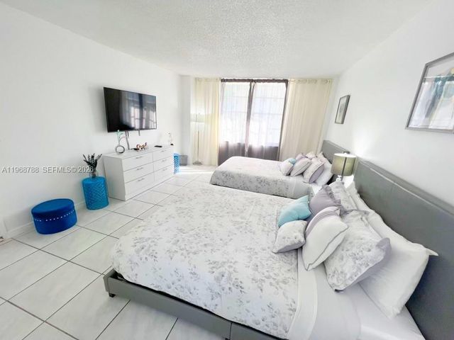 3725 S Ocean Dr 620, Hollywood, FL 33019