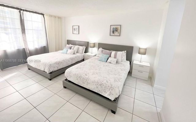 3725 S Ocean Dr 620, Hollywood, FL 33019