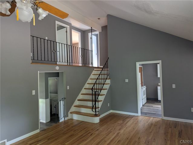 13 Smallwood Street, Lysander, NY 13027