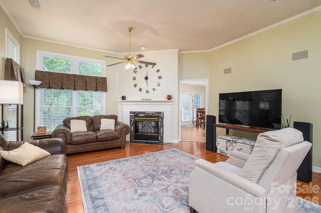 1080 Mackey Court, Gastonia, NC 28056