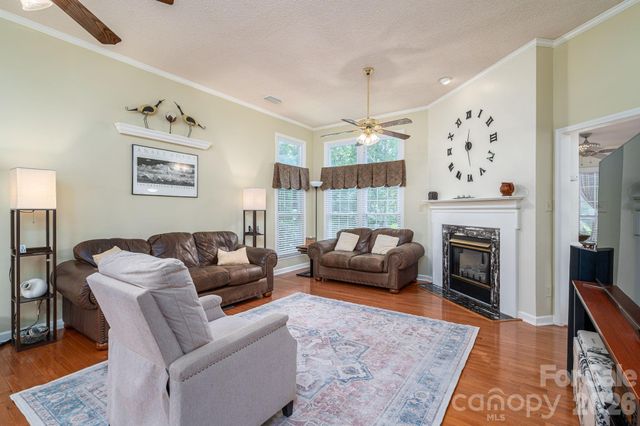 1080 Mackey Court, Gastonia, NC 28056