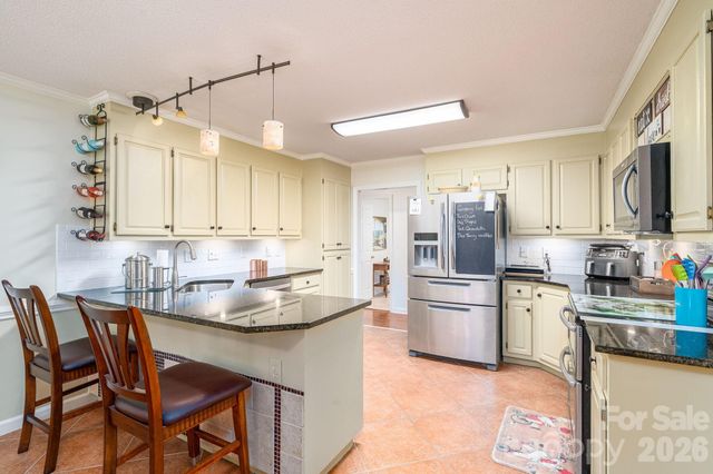 1080 Mackey Court, Gastonia, NC 28056