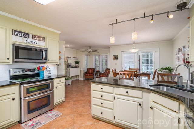 1080 Mackey Court, Gastonia, NC 28056