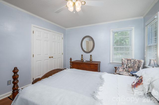 1080 Mackey Court, Gastonia, NC 28056