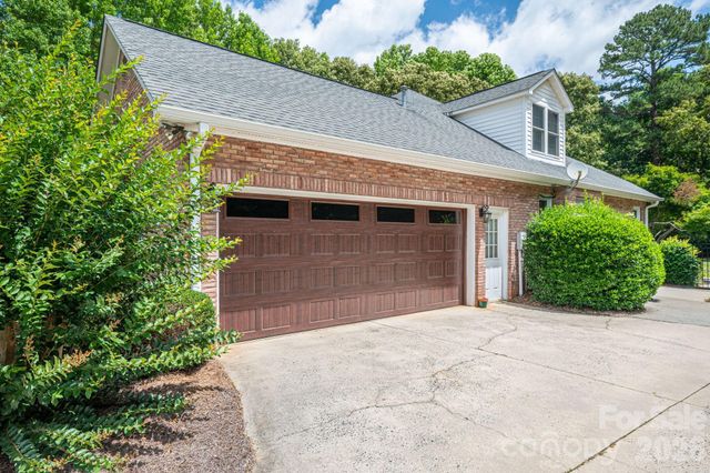 1080 Mackey Court, Gastonia, NC 28056