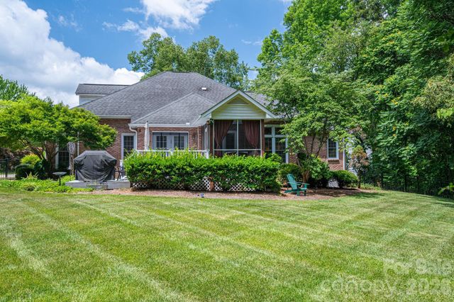 1080 Mackey Court, Gastonia, NC 28056