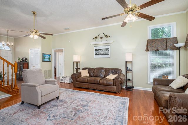 1080 Mackey Court, Gastonia, NC 28056