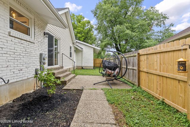 8715 US Highway 42, Prospect, KY 40059