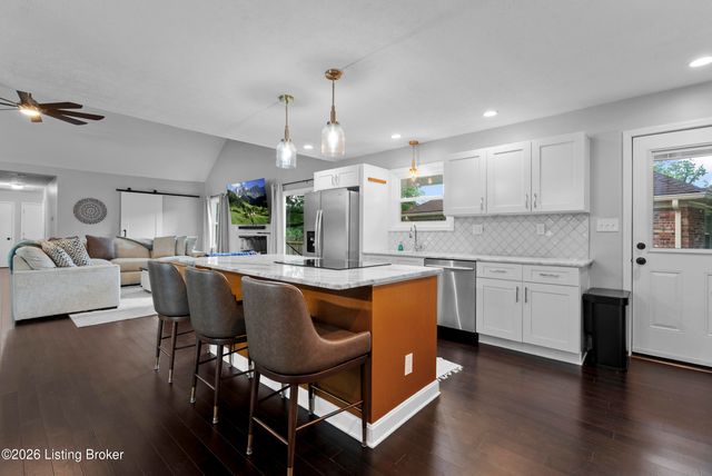 8715 US Highway 42, Prospect, KY 40059