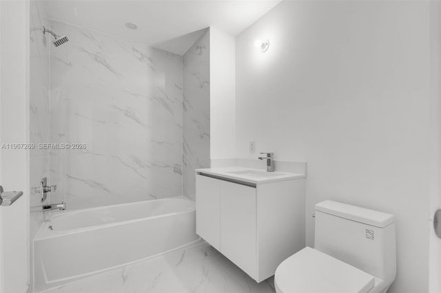 700 NE 24th ST 1806, Miami, FL 33137