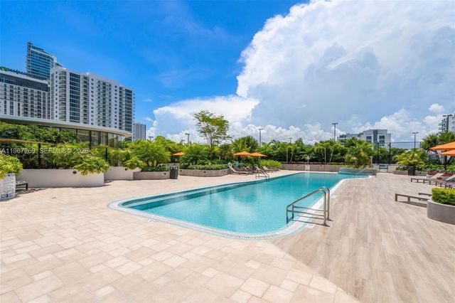 700 NE 24th ST 1806, Miami, FL 33137