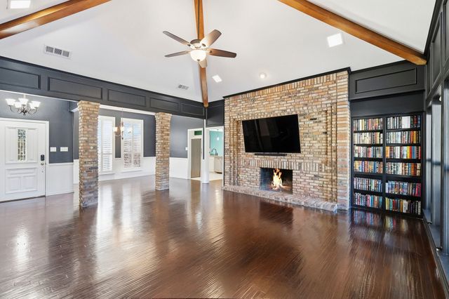 3721 Fieldcrest Lane, Bedford, TX 76021