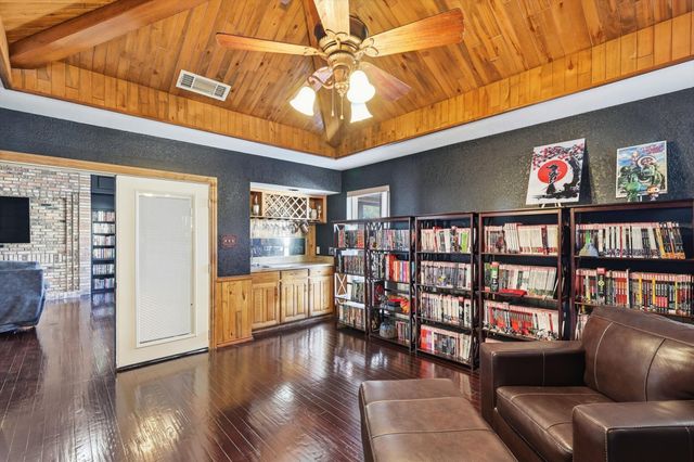 3721 Fieldcrest Lane, Bedford, TX 76021