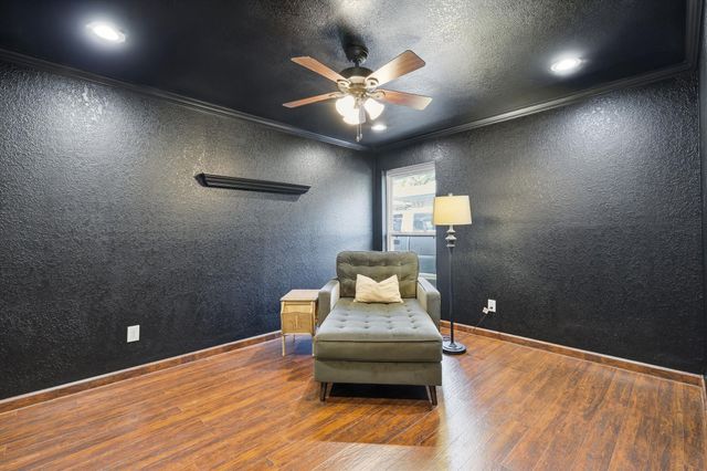 3721 Fieldcrest Lane, Bedford, TX 76021