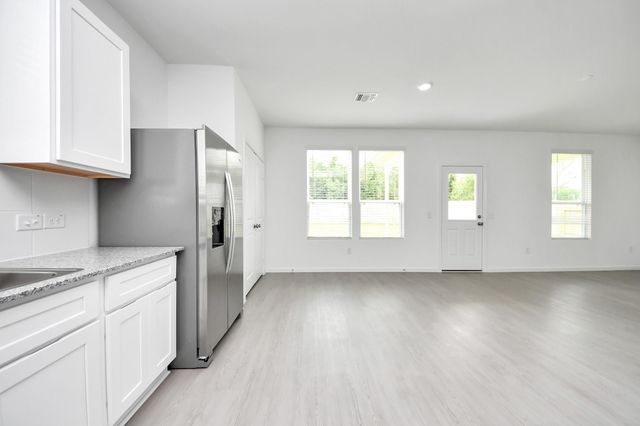 6922 Bens Landing, Cove, TX 77523