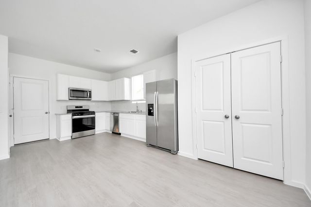 6922 Bens Landing, Cove, TX 77523