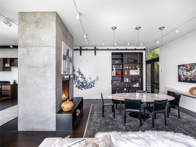 3310 E Laurelhurst Drive NE, Seattle, WA 98105