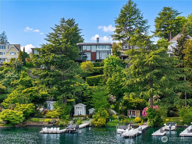 3310 E Laurelhurst Drive NE, Seattle, WA 98105