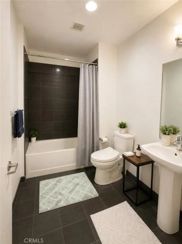 3223 W 6th 508, Los Angeles, CA 90020