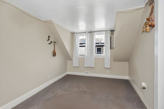 71 Snow St, Fitchburg, MA 01420