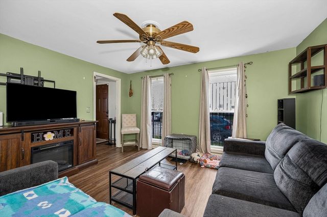 71 Snow St, Fitchburg, MA 01420