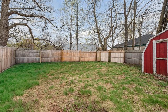 71 Snow St, Fitchburg, MA 01420