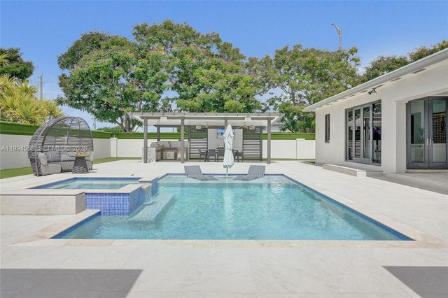 2600 SW 128th Ct, Miami, FL 33175