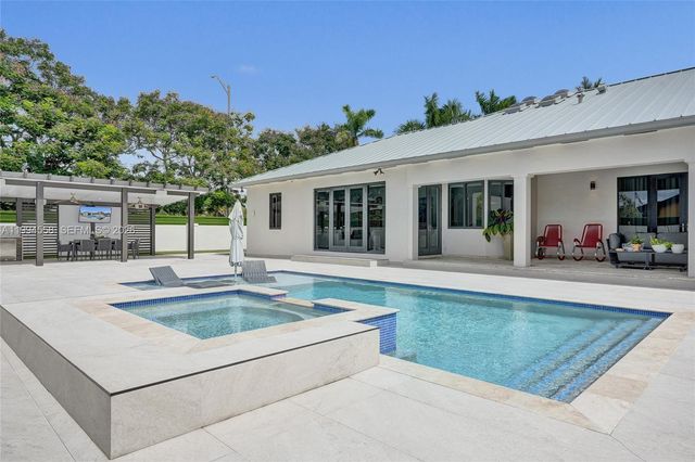 2600 SW 128th Ct, Miami, FL 33175