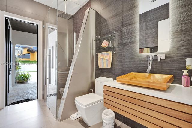 2600 SW 128th Ct, Miami, FL 33175