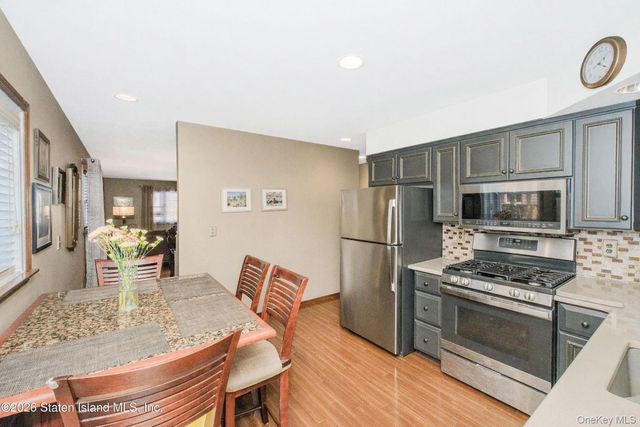 194 Justin, Staten Island, NY 10306