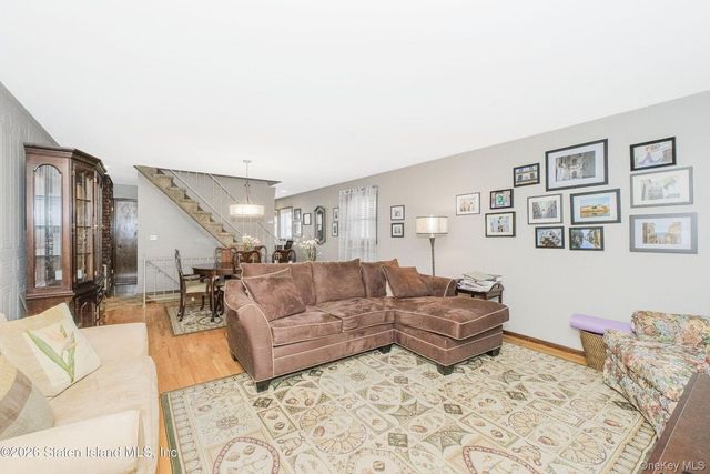 194 Justin, Staten Island, NY 10306