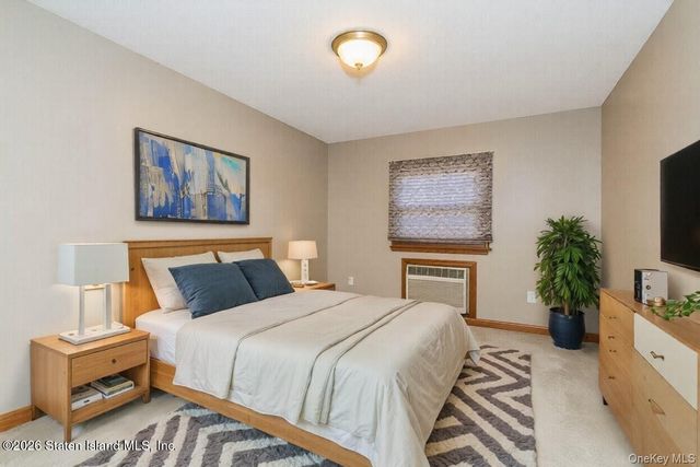 194 Justin, Staten Island, NY 10306