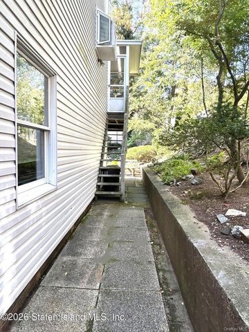 194 Justin, Staten Island, NY 10306