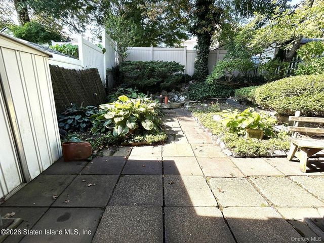 194 Justin, Staten Island, NY 10306