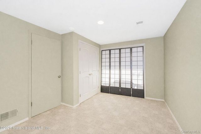 194 Justin, Staten Island, NY 10306