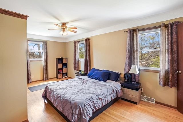 1232 Chippewa DRIVE, Waukesha, WI 53186