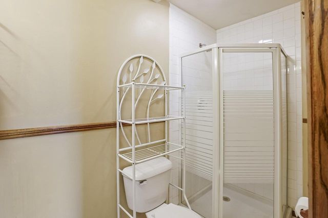 1232 Chippewa DRIVE, Waukesha, WI 53186