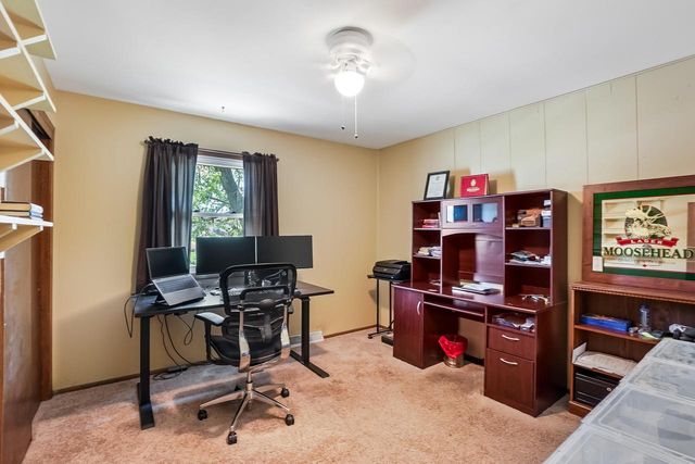1232 Chippewa DRIVE, Waukesha, WI 53186