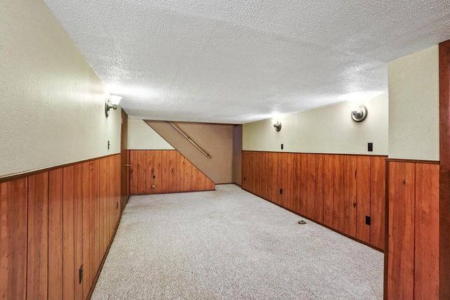 1232 Chippewa DRIVE, Waukesha, WI 53186