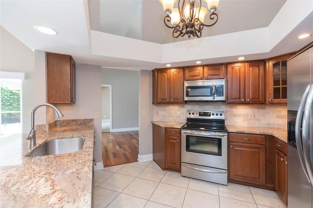 1405 OXFORDSHIRE COURT, Brandon, FL 33510