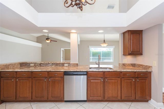 1405 OXFORDSHIRE COURT, Brandon, FL 33510
