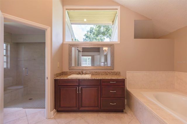 1405 OXFORDSHIRE COURT, Brandon, FL 33510