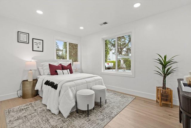 576 Green Manor Court, Palo Alto, CA 94301