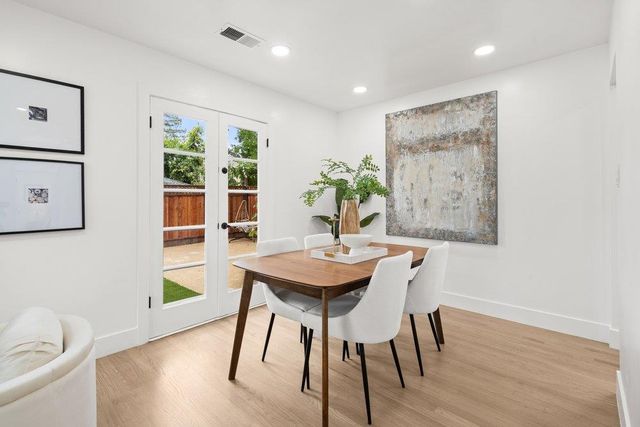 576 Green Manor Court, Palo Alto, CA 94301