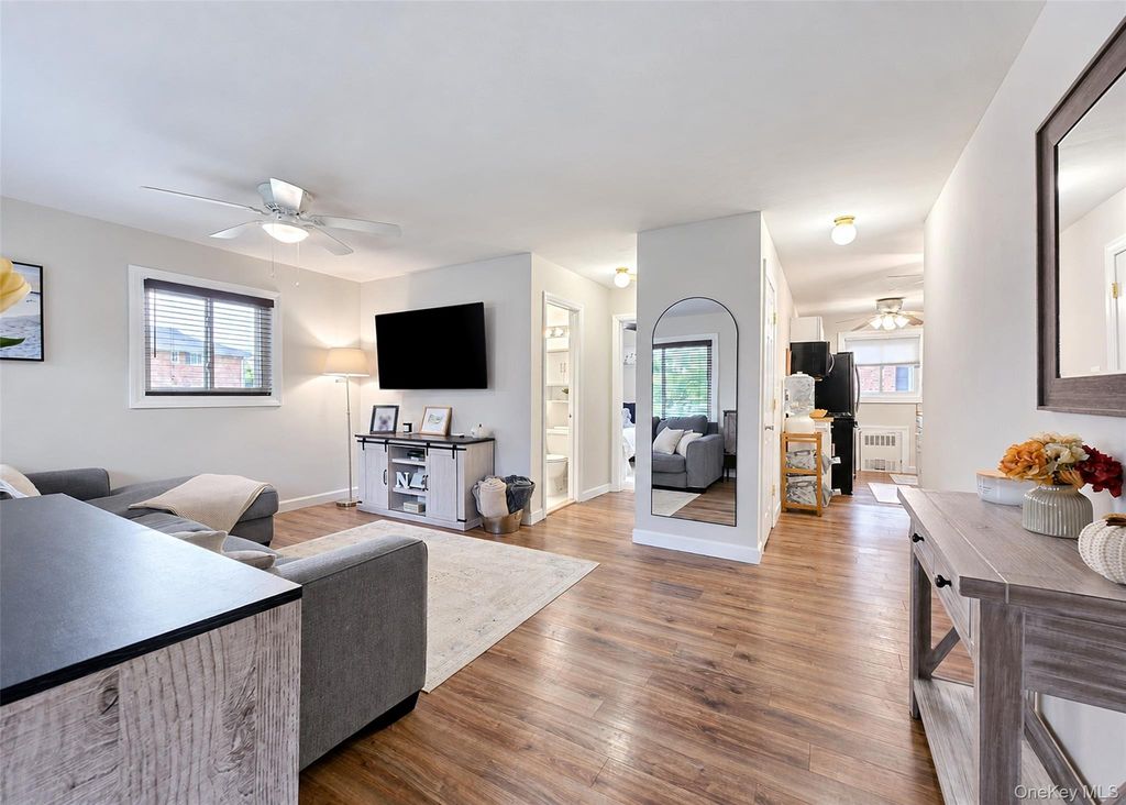 101 Edmunton Drive G-1, North Babylon, NY 11703 — photo 5