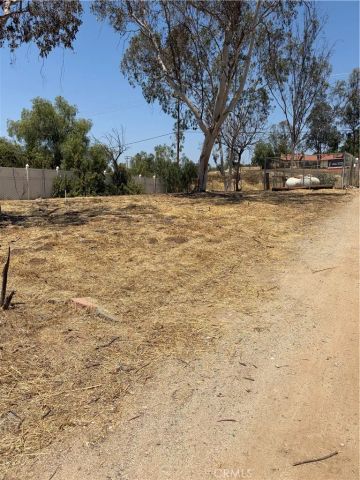 18373 Avenue D, Perris, CA 92570