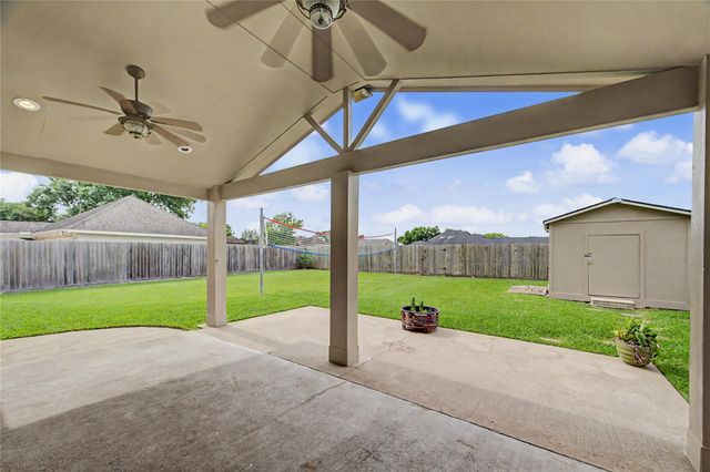 7018 Royal Knoll Court, Pasadena, TX 77505