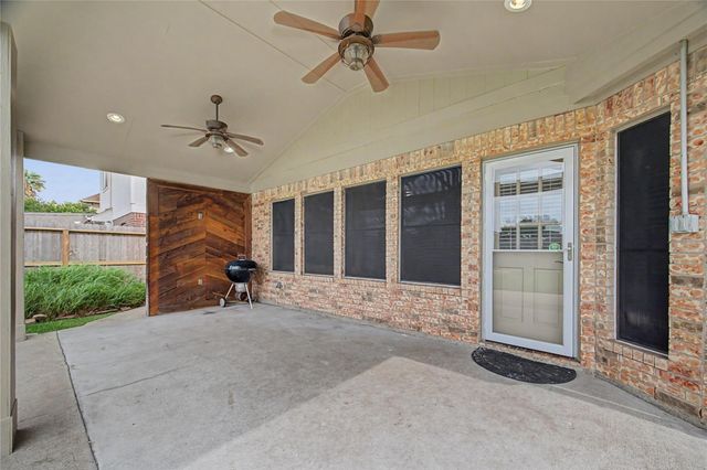7018 Royal Knoll Court, Pasadena, TX 77505