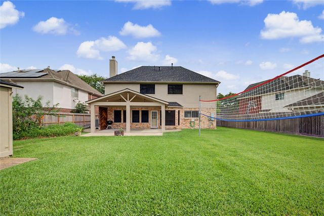 7018 Royal Knoll Court, Pasadena, TX 77505